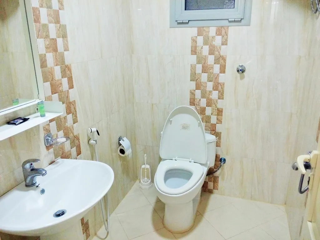 Отель Hona Al Holm Furnished Units Даммам 3*,